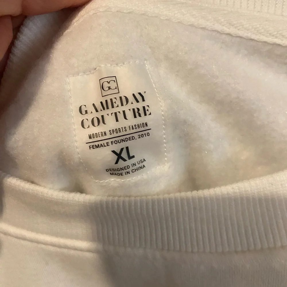 North Dakota Graphic Sweatshirt - Picture 4 of 4